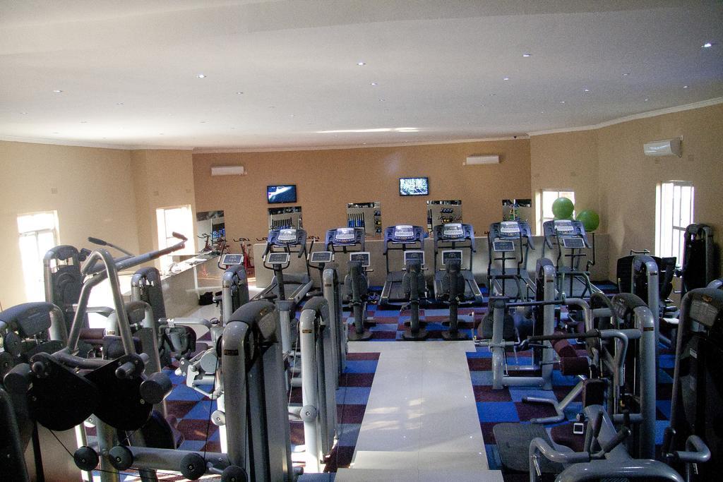 Mika Hotel Kabulonga ลุซากา ภายนอก รูปภาพ